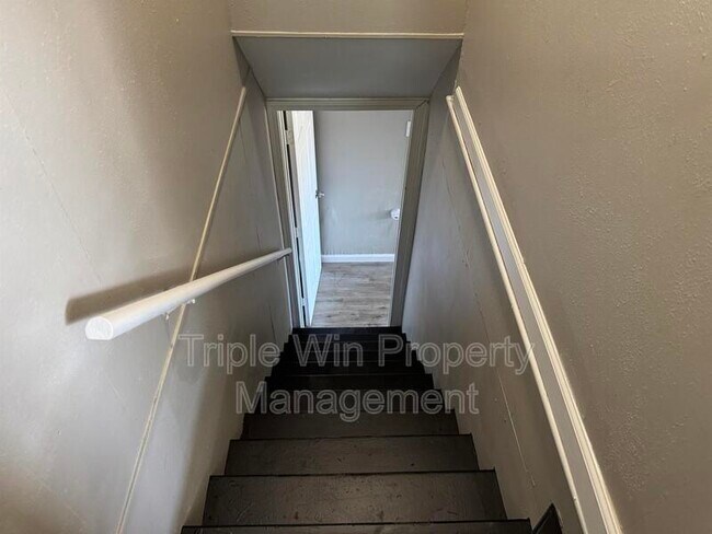 Building Photo - 5122 Ville Maria Ln