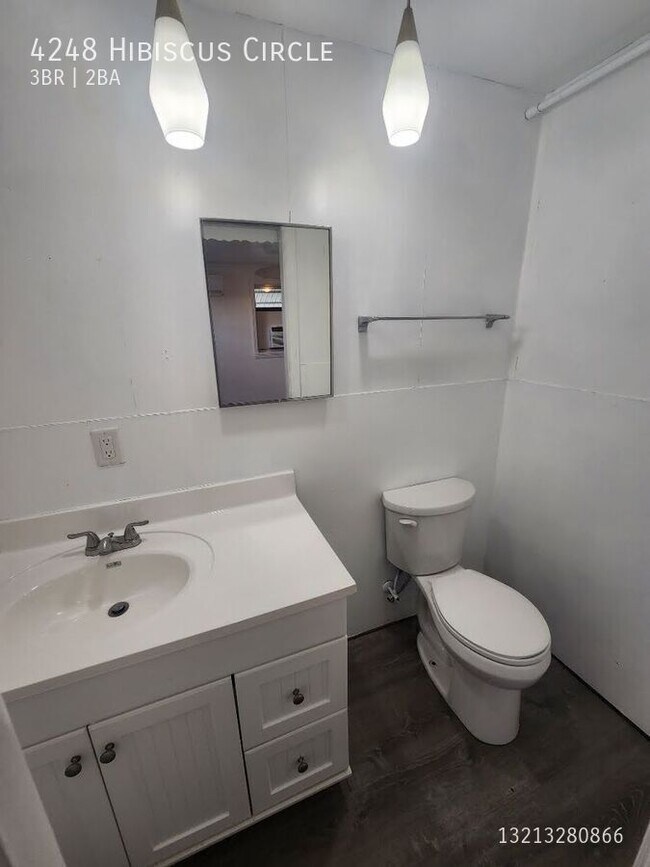 Building Photo - 4248 Hibiscus Cir