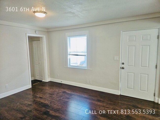 Building Photo - 3601 6th Ave N