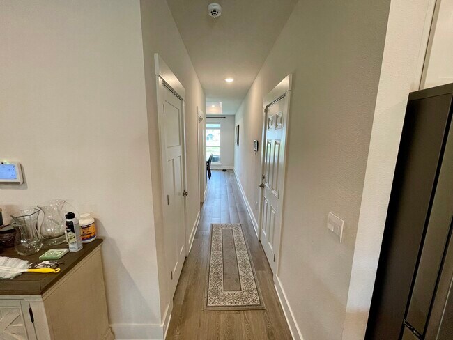 Building Photo - 3533 Sailfish Dr