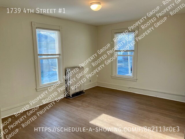 Building Photo - HUGE Rensselaer 4-Bedroom/2-Bath on Two Le...