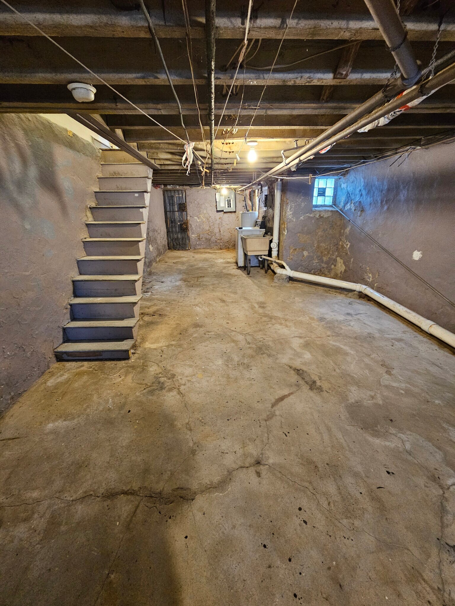 Building Photo - 2055 E Venango St