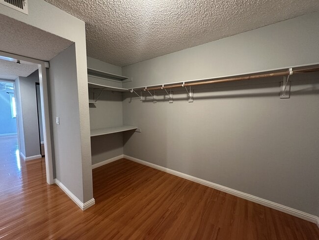 Building Photo - 1110 E Wilson Ave