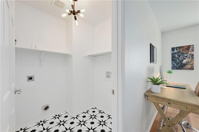 Building Photo - 12329 Sky Harbor Dr