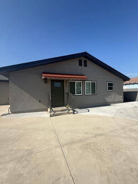 Building Photo - 3533 Brandon St