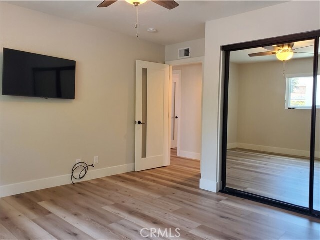 Building Photo - 219 W Escalones