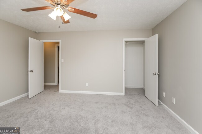 Building Photo - 4750 Spring Gate Dr