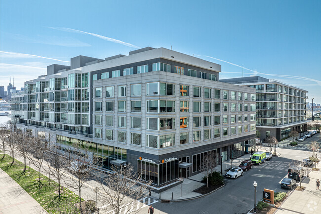 Primary Photo - 1000 Avenue at Port Imperial