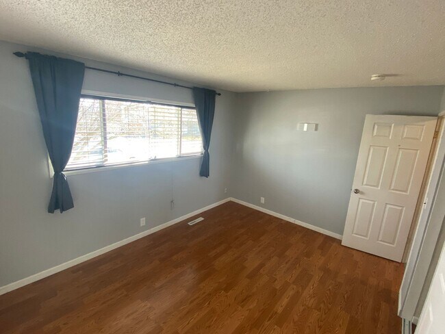 Building Photo - 4-bedroom / 2 bath Home located in a Heights area in Clarkston, WA