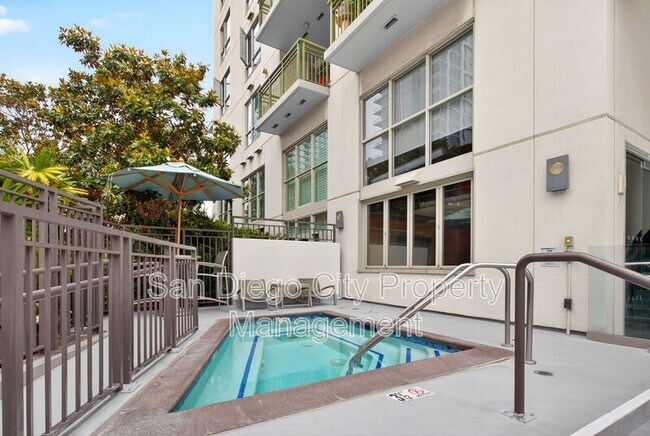 Building Photo - 1240 India St