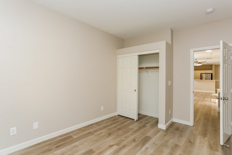Building Photo - 8837 Medicine Wheel Ave