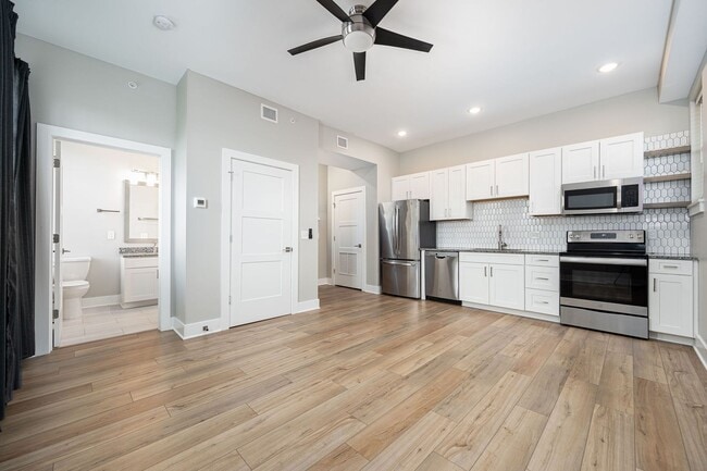 Interior Photo - Starr High Studios