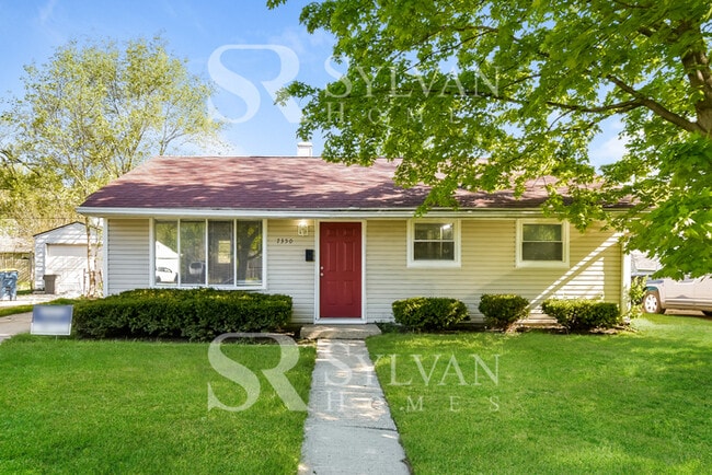 Primary Photo - Enjoy living the good life in this 3 bedro...