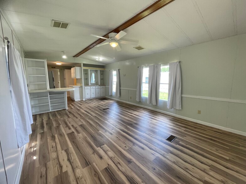 Building Photo - 607 Tater Peeler Rd