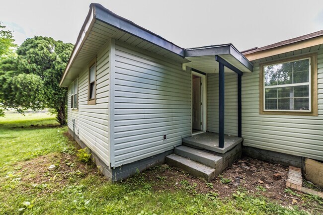 Building Photo - 5204 Grizzard Rd NW