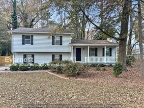 Building Photo - 1361 Fairridge Cir SW