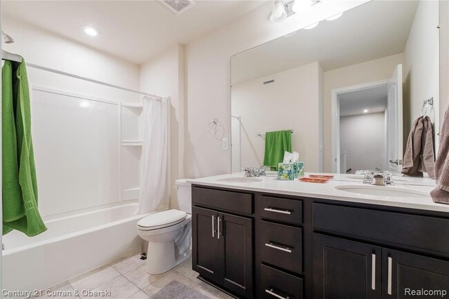 Building Photo - 2090 Addison Cir