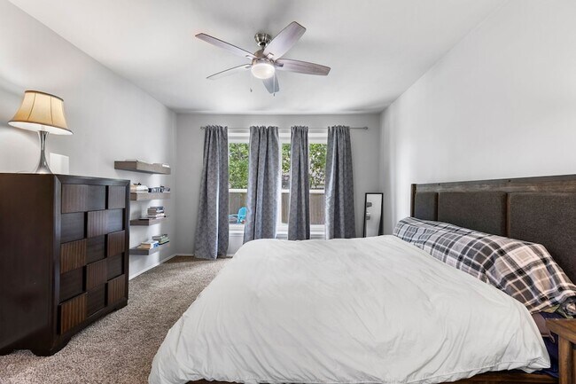 Building Photo - 12002 Rockridge Falls Dr