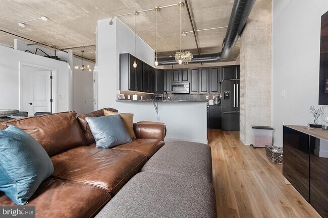 Building Photo - 113 N Bread St