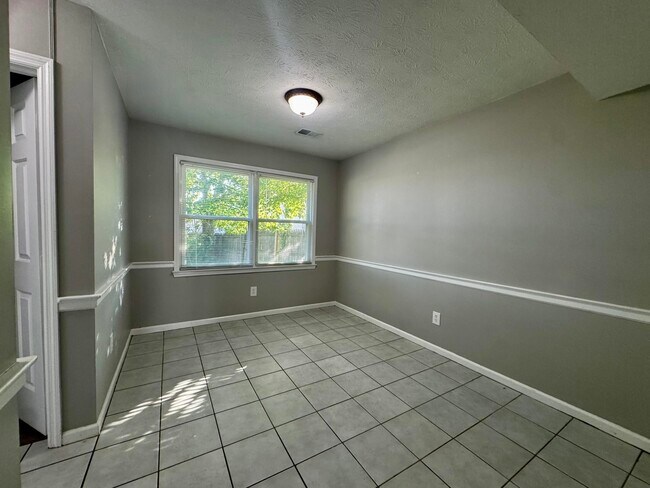 Building Photo - 344 Stonegate Way