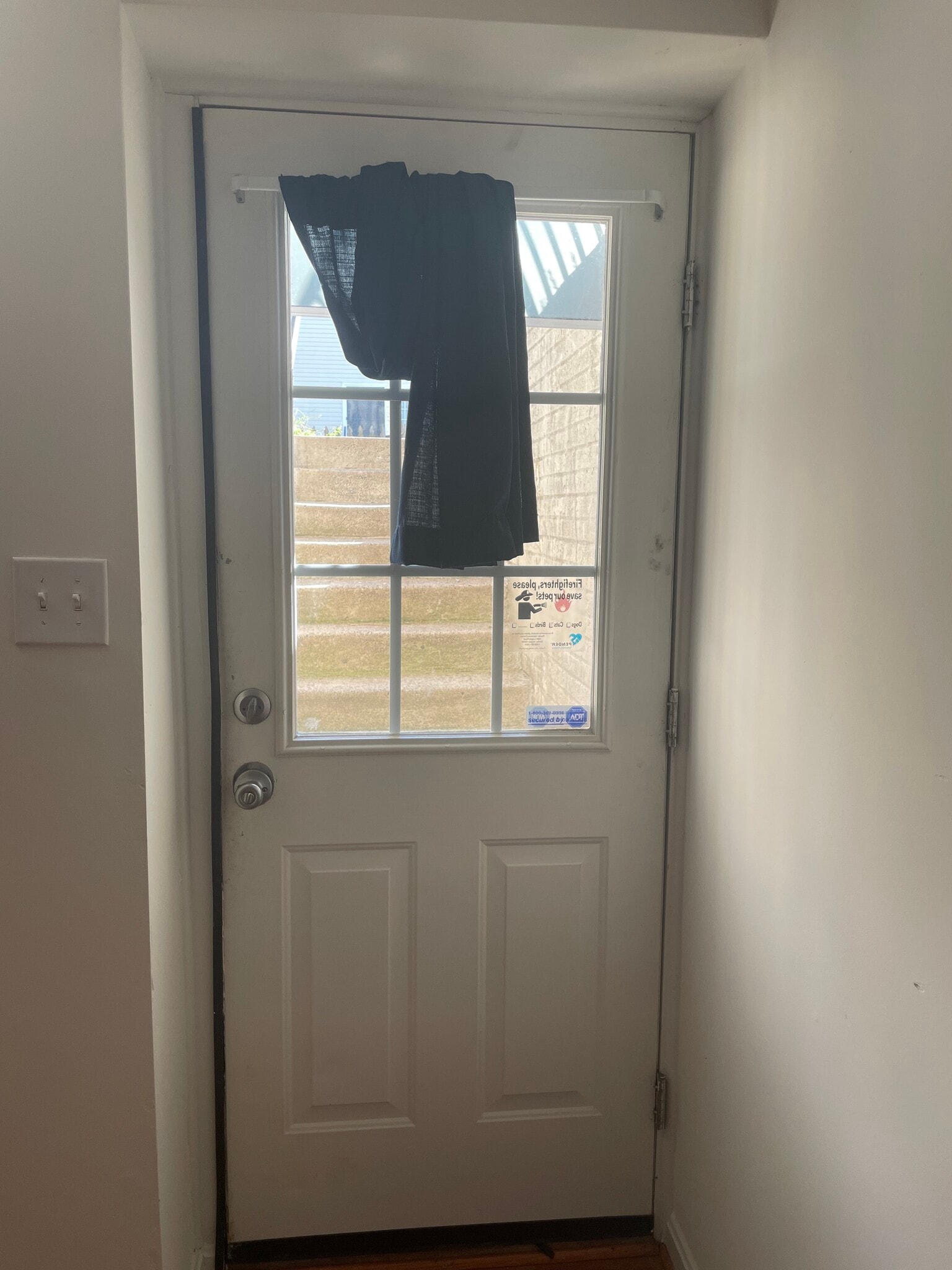 Entryway to unit - 9028 Woodpecker Ct