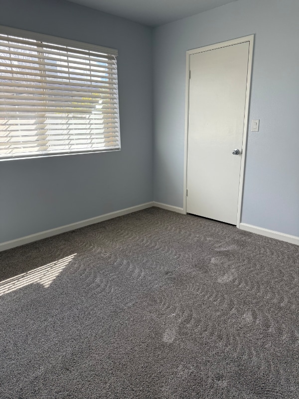 Building Photo - 2237 Davis Ave