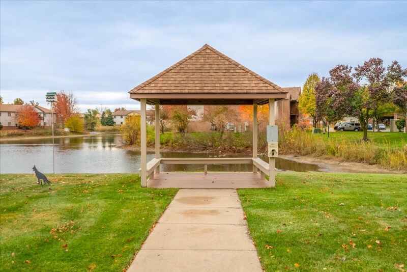 Building Photo - 45969 Tallgrass Ct