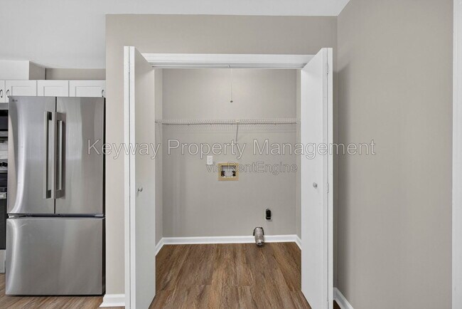 Building Photo - 2712 Fair Oak Ct