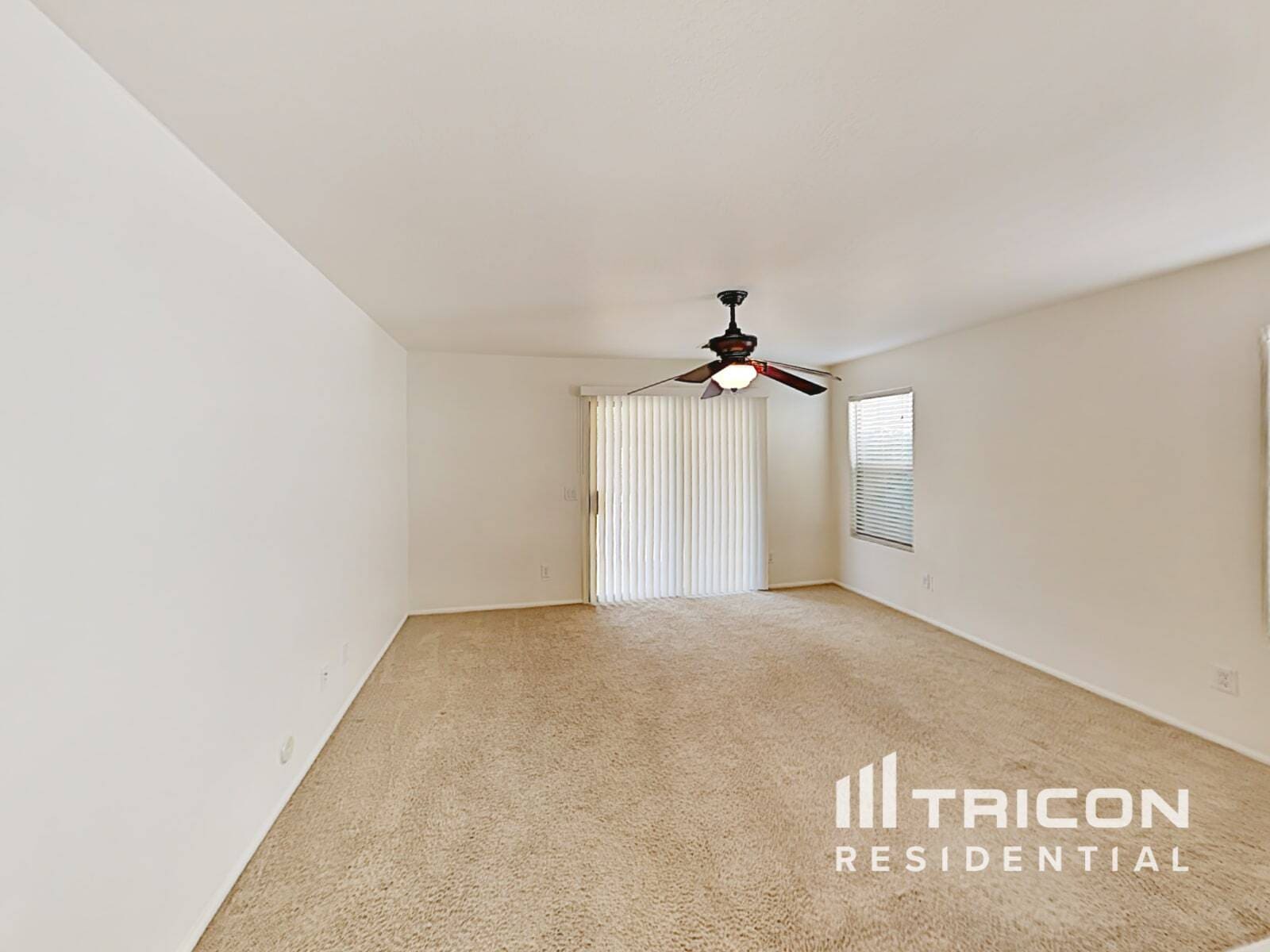 Building Photo - 1275 E Shari St