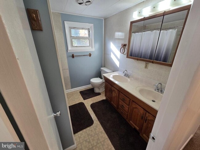 Building Photo - 1207 Deer Creek Church Rd