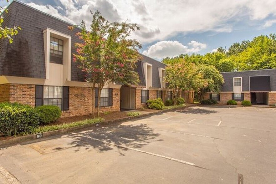 Ledford at Hamilton Place 1701 N Concord Rd Chattanooga TN 37421