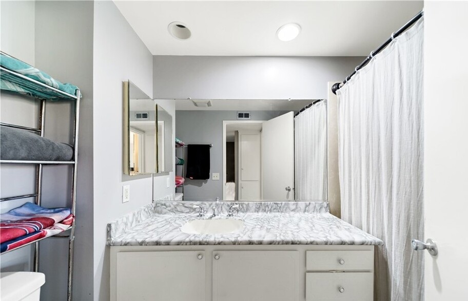 Building Photo - 4045 Via Encinas