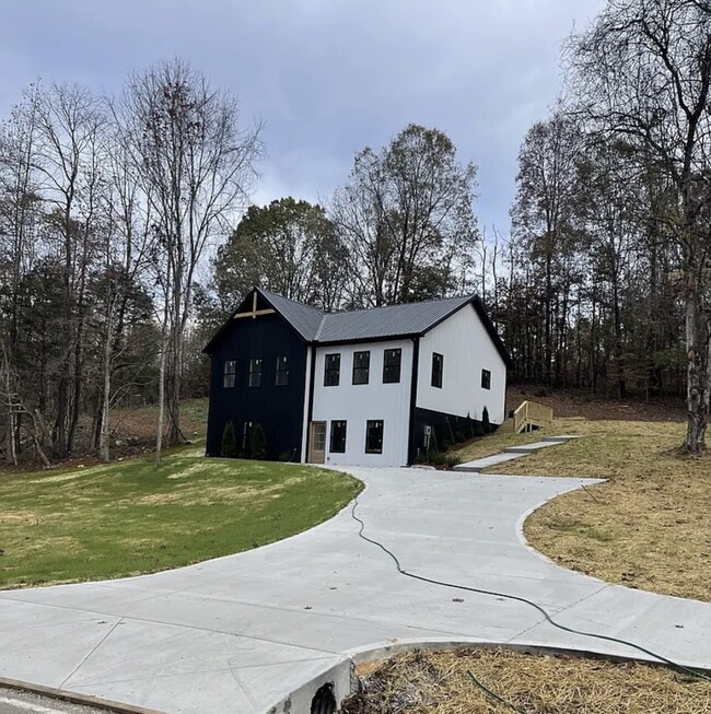 Building Photo - 133 Guices Creek Rd