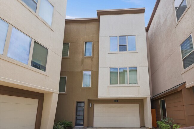 Building Photo - 1535 Malone St
