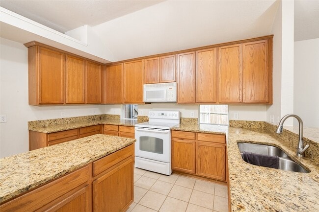 Building Photo - 8300 Rayburn Ln