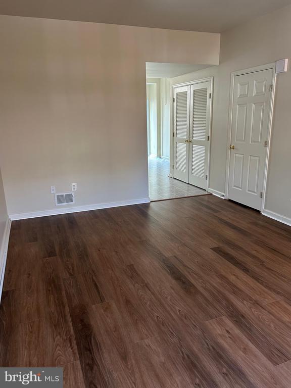 Building Photo - 21076 Bitterroot Terrace