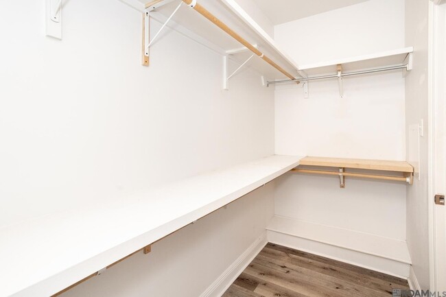 Building Photo - 5140 Summa Ct