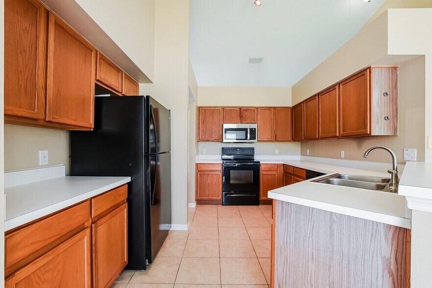 Building Photo - 13803 Riverpath Grove Dr