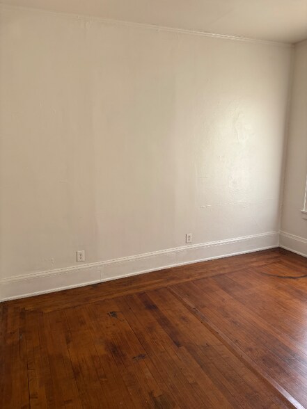 Building Photo - 2219 N 29th St