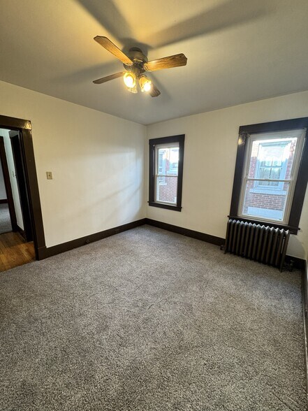 Building Photo - 2927 Mattern Ave