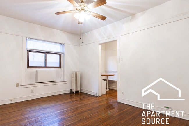 Building Photo - 3034 N Halsted St