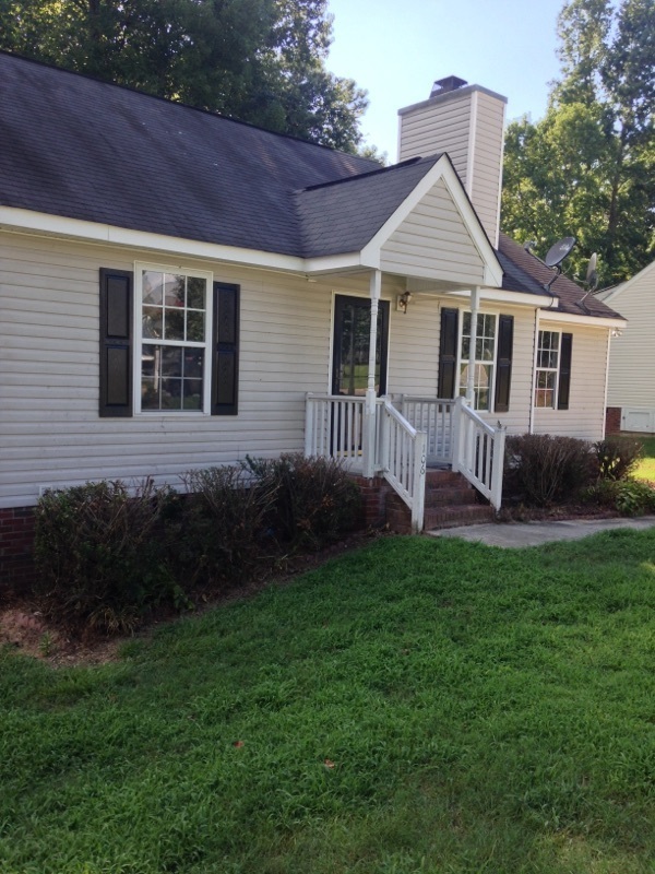 Building Photo - Wendell! 3 BR, 2 Bath Ranch home $1595/mo.