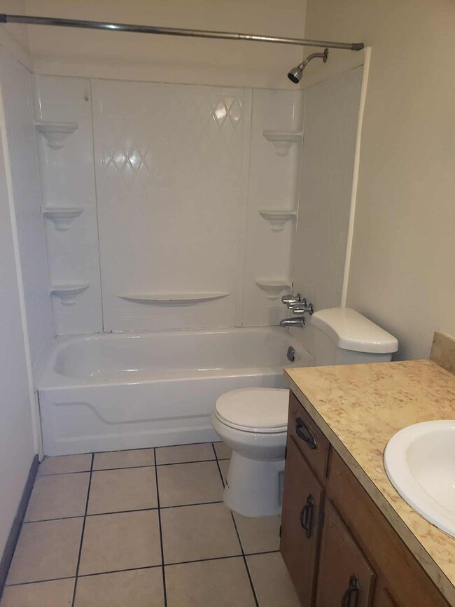 Building Photo - Duplex Unit Near NAS Pensacola