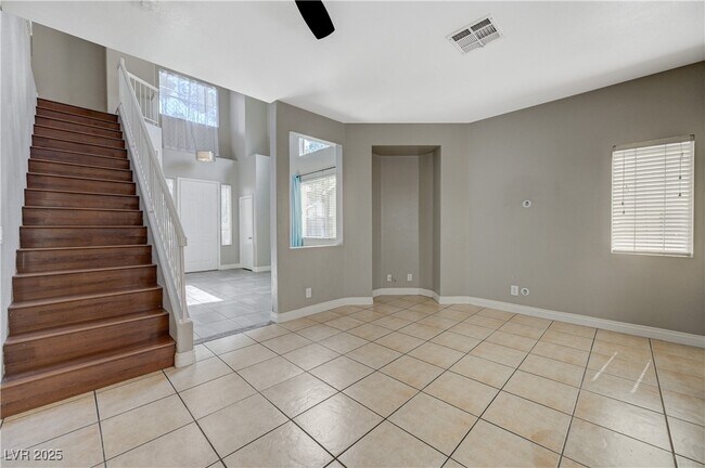 Building Photo - 971 Whispering Grove Ave