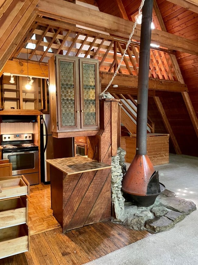 Building Photo - 5 bed Cabin A-frame in the woods with larg...