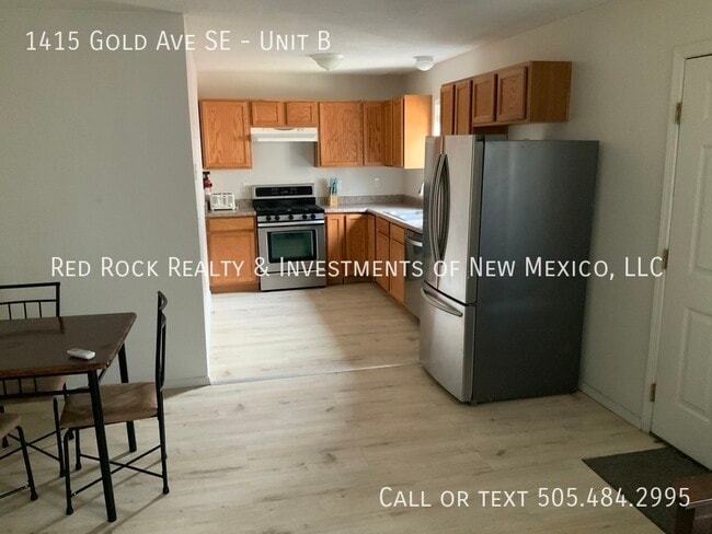 Building Photo - 1415 Gold Ave SE