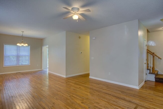 Building Photo - 607 Riva Ridge Rd