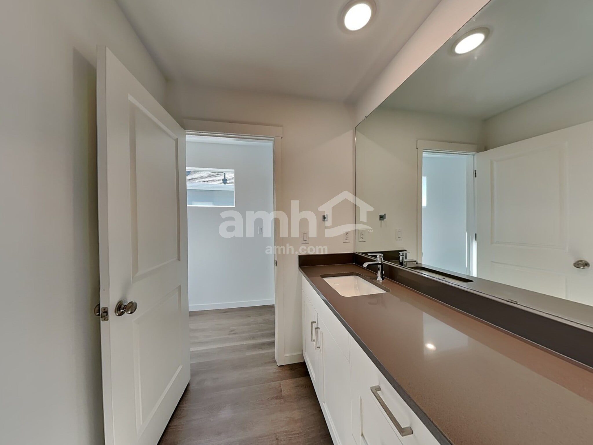 Building Photo - 23673 E 3rd Pl