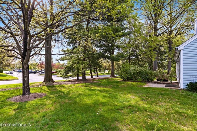 Building Photo - 15 Twain Ct