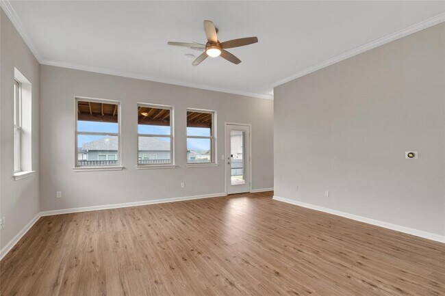 Building Photo - 16408 Fetching Ave